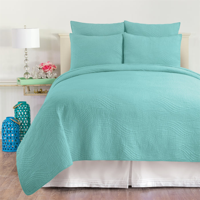 Bayside-Aqua-Waves-Quilt-Collection-White-Stone-Decor