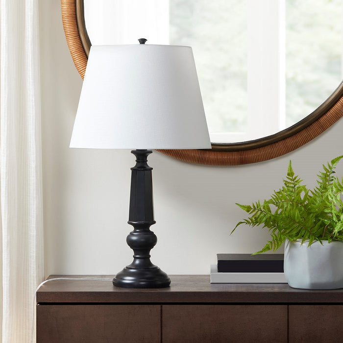 Belfair-Black-Table-Lamp-White-Stone-Decor