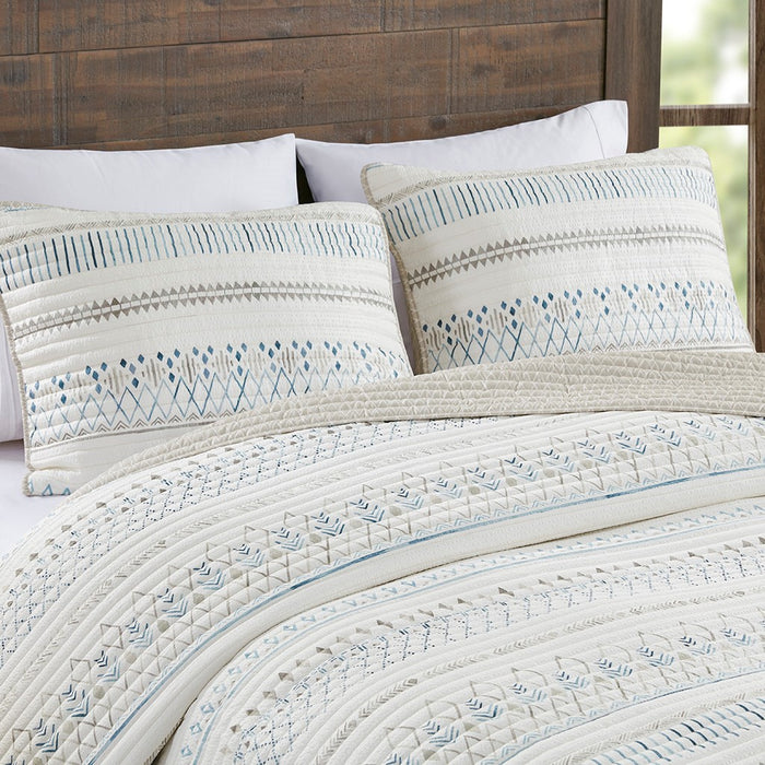 Bristol-Taupe-Blue-Boho-Farmhouse-Pattern-Quilt-Set-White-Stone-Decor-5