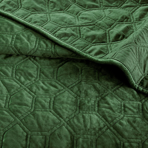 Hayley-Green-Luxury-Geometric-Pattern-Quilt-Set-White-Stone-Decor-1