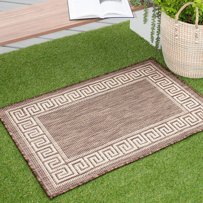 Indoor-Outdoor-Brown-Belleville-Rug-White-Stone-Decor-3