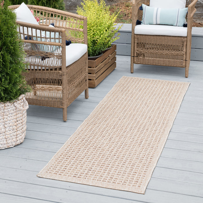 Indoor-Outdoor-Cream-Belle-Fourche-Rug-White-Stone-Decor-2