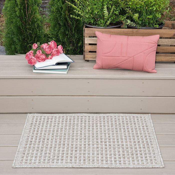 Indoor-Outdoor-Taupe-Belle-Fourche-Rug-White-Stone-Decor