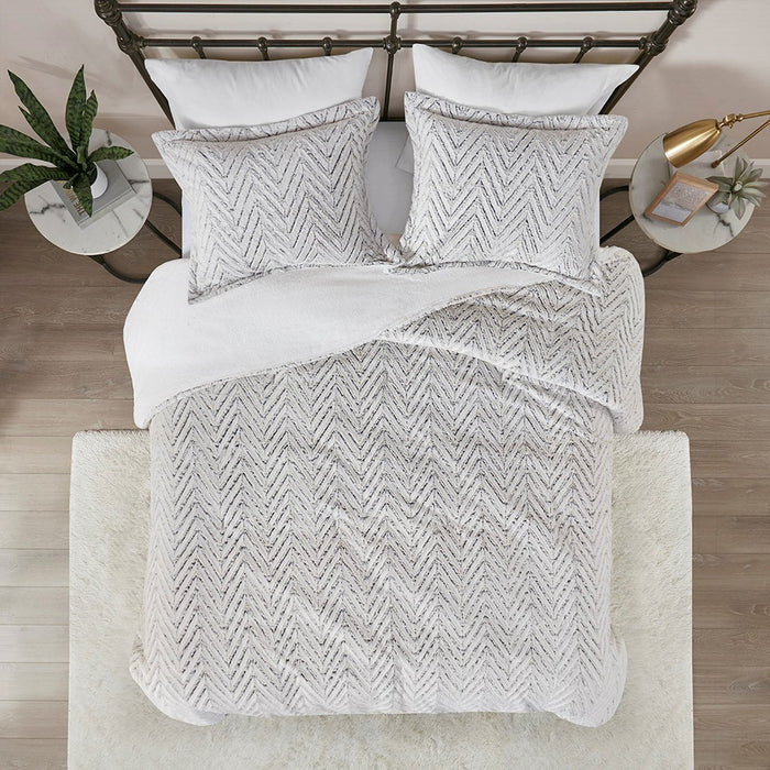 Stillwater-Plush-Comforter-Set-White-Stone-Decor-2